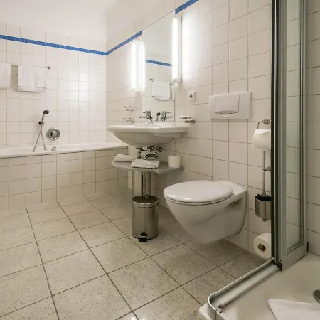 Kaiservillen - Mit 1 Schlafzimmer Und Balkon D231