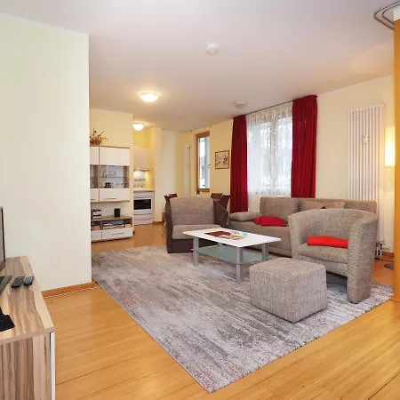 Kaiservillen - Mit 1 Schlafzimmer Und Balkon D231 Apartmán